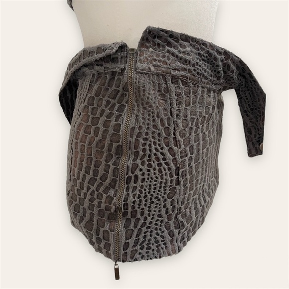 SOLD - Picture 4 of 7